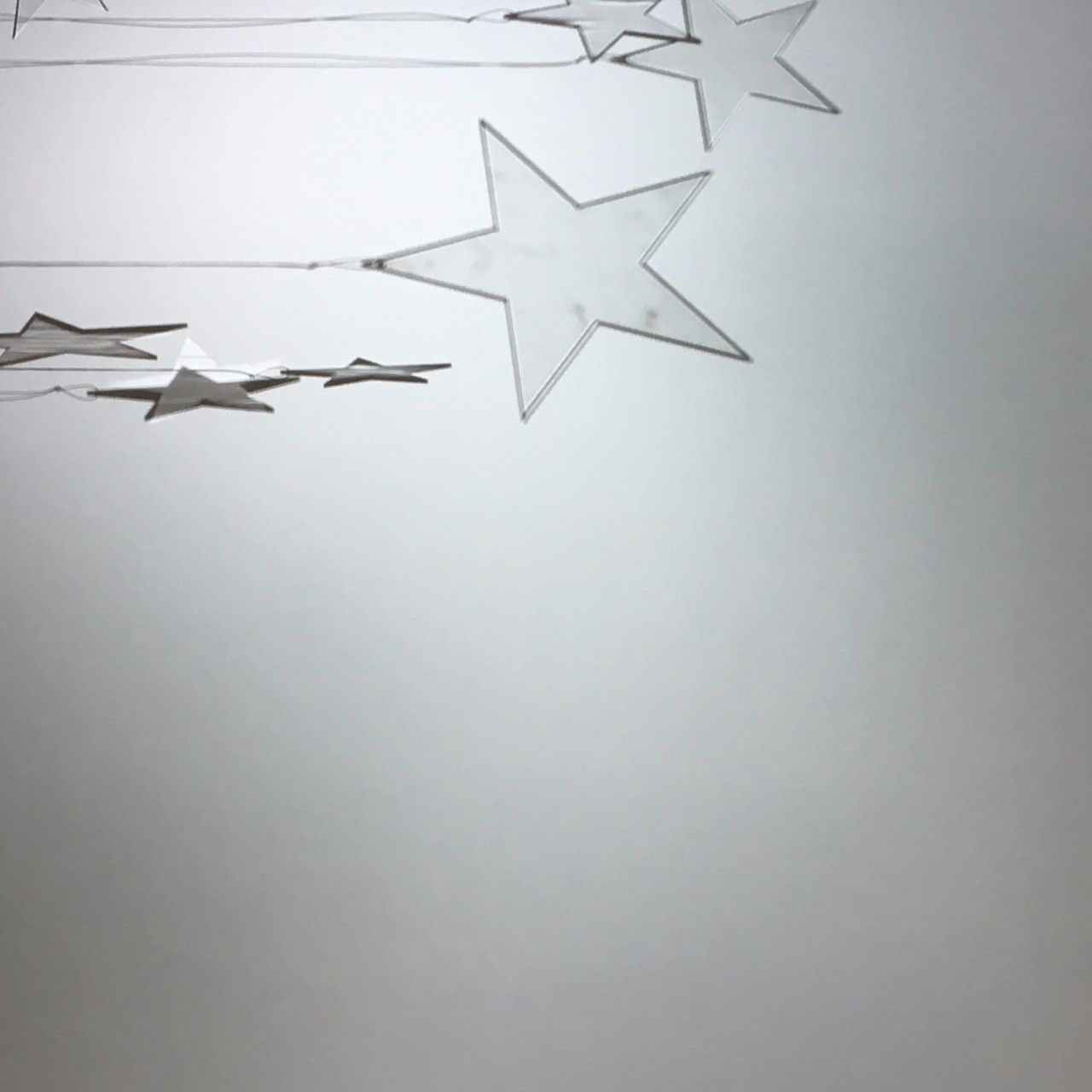 我们在上海时装周最忙的档口，“入侵”了设计师们的手机相册