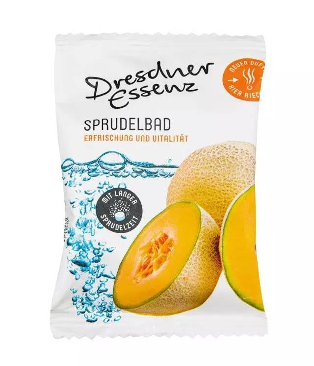 风景里的泡泡浴 (赏秋温泉图)