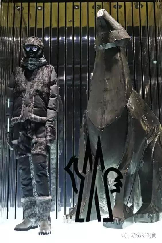 高级感户外橱窗,户外品牌橱窗