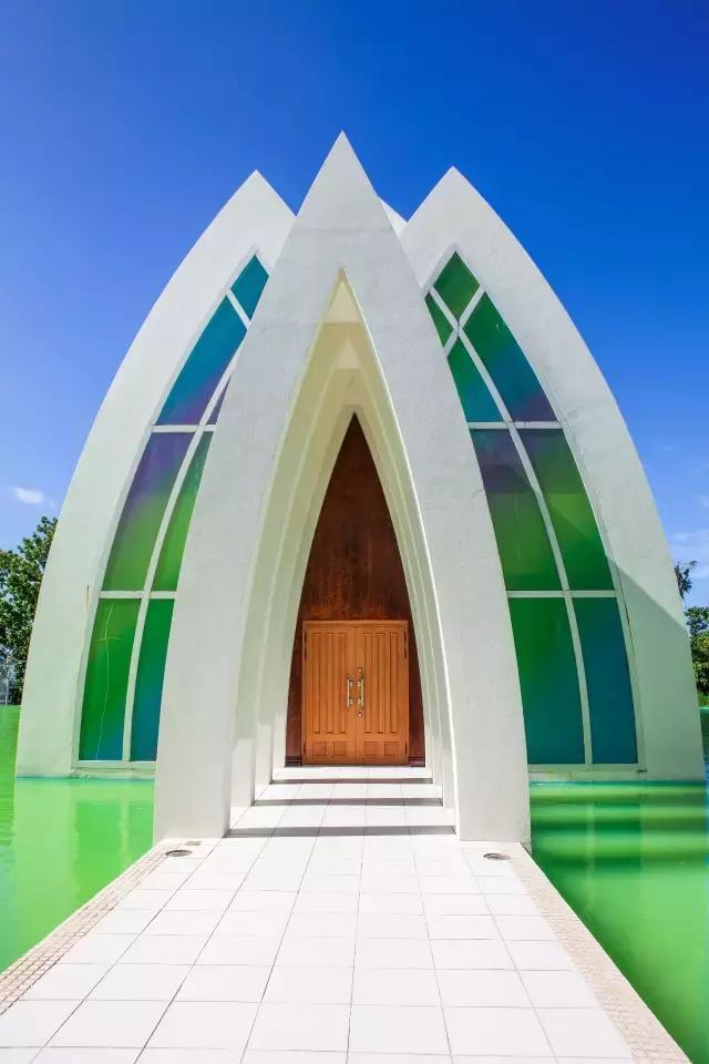 这里买一线大牌比香港便宜3成！风景还很美！