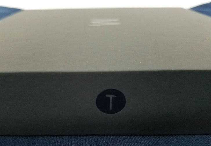 表妹夸我的iPhone真好看，没好意思说这手机叫锤子