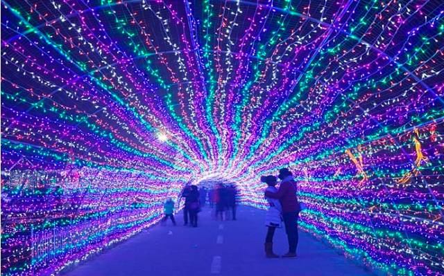 梧州第十八届人工宝石节开幕式,梧州宝石节2023美食节在哪里