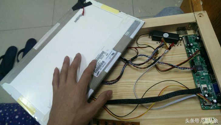 废旧老笔记本屏幕改装成显示器,废旧笔记本改装成mini主机