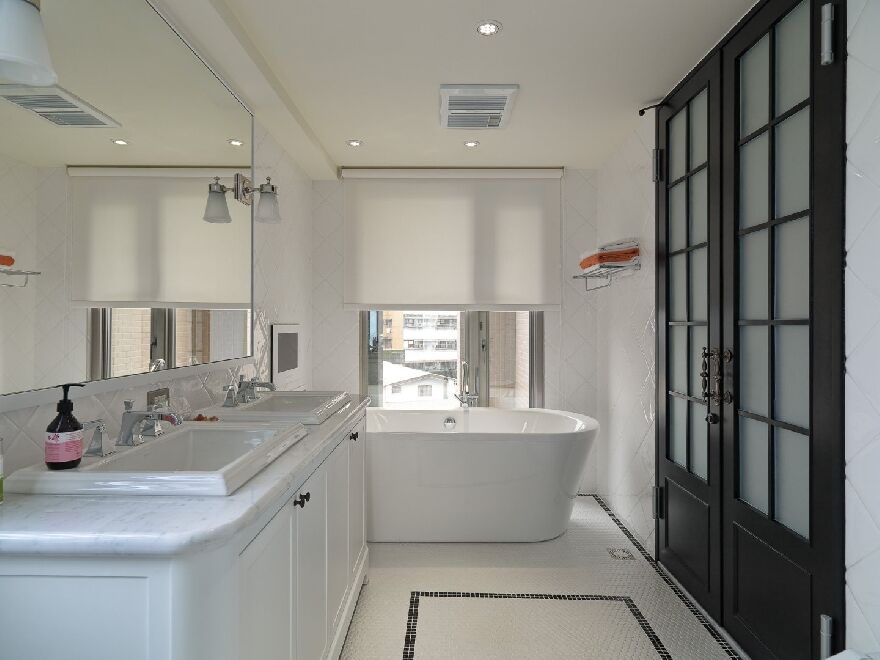 卫生间用铝合金门好还是木门好？看了很多遍，句句在理！我家就有