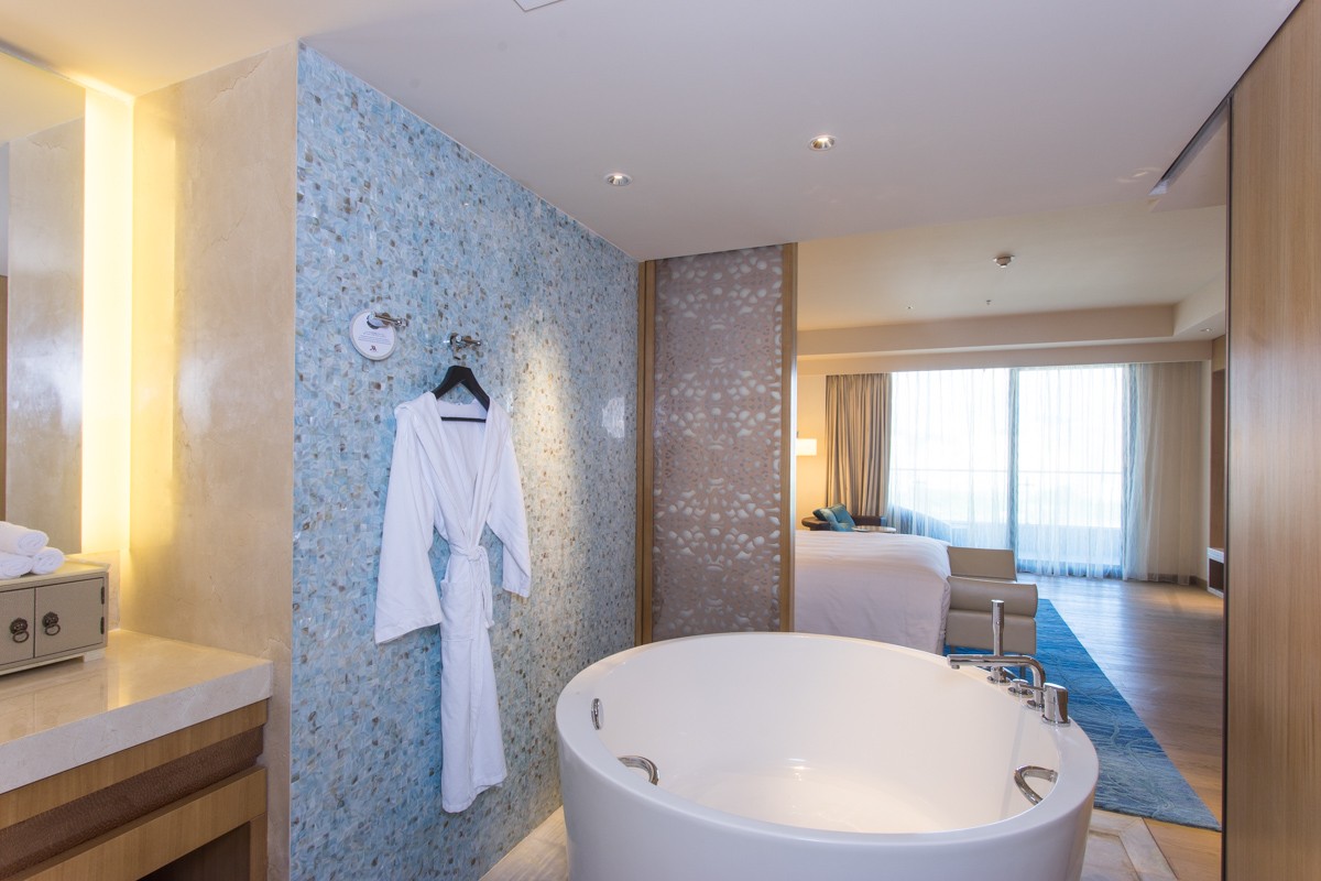 三亚山海天度假酒店,三亚山海天万豪酒店东翼和西翼