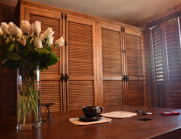 黑胡桃木和榉木松木都有什么区别,黑胡桃木榆木松木橡木白蜡木