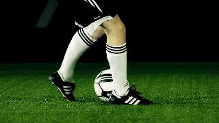 贝尔电梯球怎么踢,贝尔会踢电梯球吗