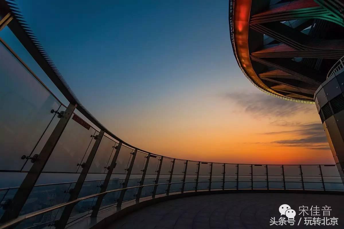 世界最大三塔连体建筑,全世界最大的三塔连体建筑