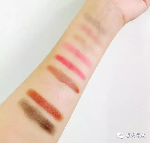 眼影用红色和复古红怎么画出眼影,想要温柔的眼妆选什么色系的眼影