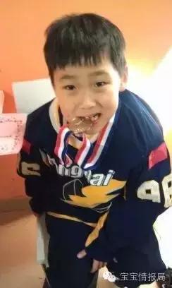 天了噜，学冰球让我的娃超man的！