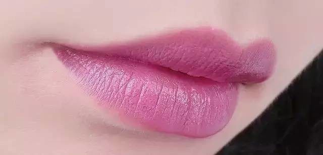 ysl口红1996方管圣诞款 (圣罗兰ysl方管星辰口红)