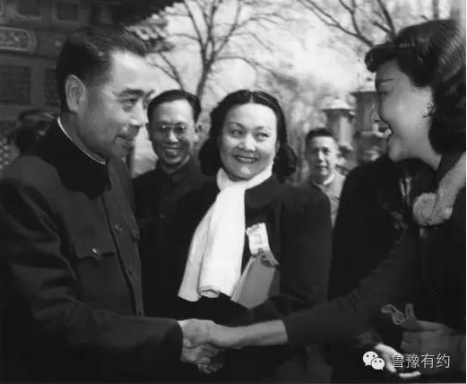 黄蓉小龙女杨过,黄蓉与黄药师和小龙女