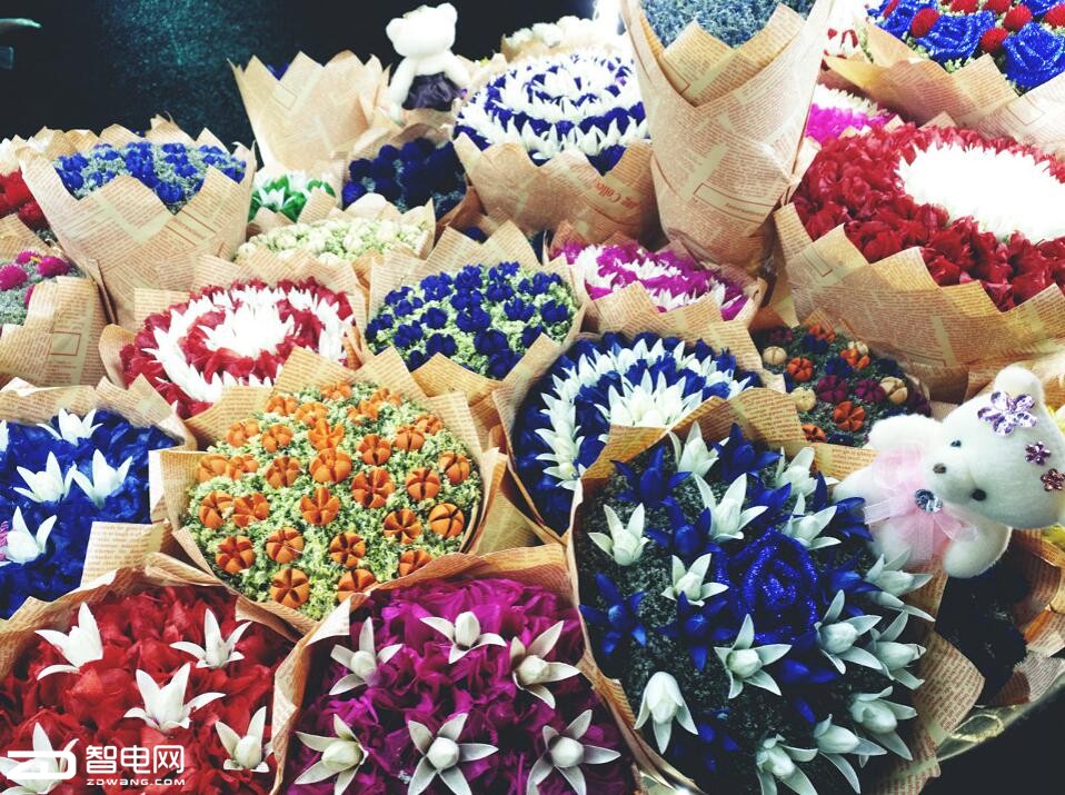 oppor9s柔光摄像头价格,oppor9s清新绿开箱视频