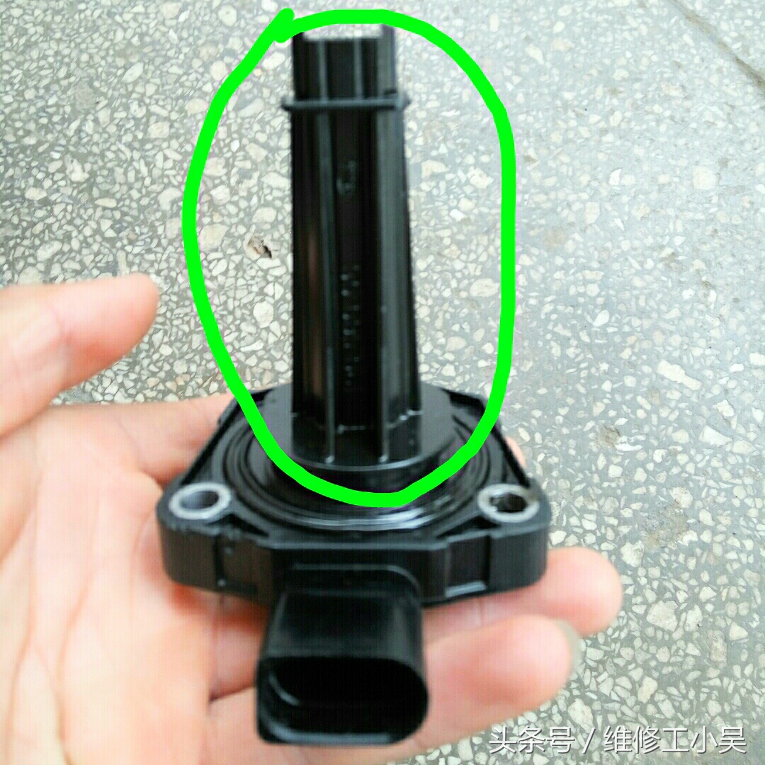 发动机缺机油故障灯亮车抖动,发动机缺机油发动机故障灯会亮吗