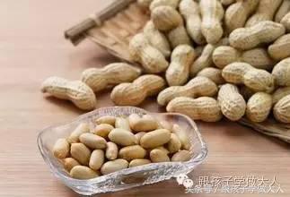 孕妇吃什么坚果长胎最快,怀孕初期吃什么坚果对胎儿发育好