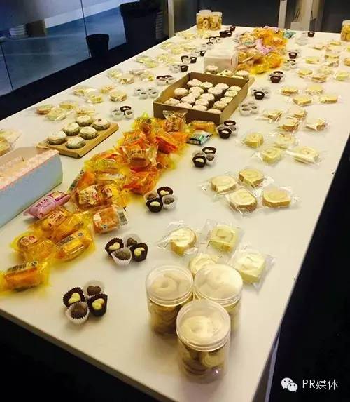 和公关总监“一起睡”的感觉，原来是这样的！