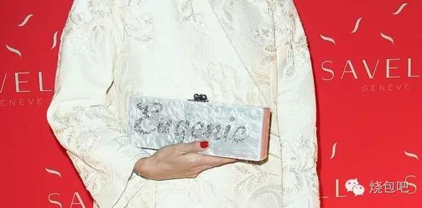 唯物｜情人节倒计时，去看50个潮牌出的超级碗纪念球，独一无二