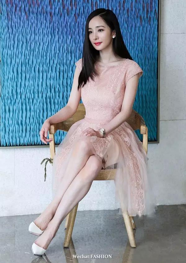 Angelababy高圆圆的超美粉色单品快用小本本记下来