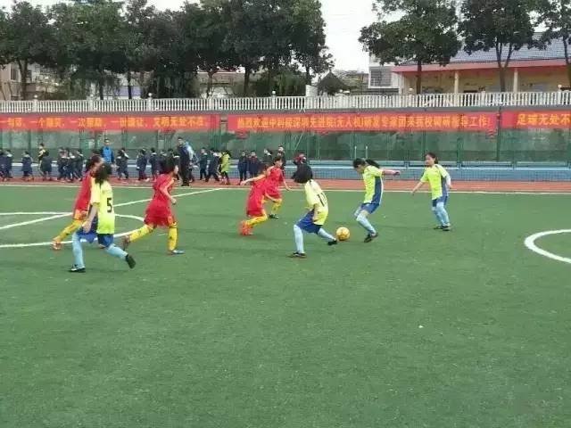 练好童子功,练好足球基本功