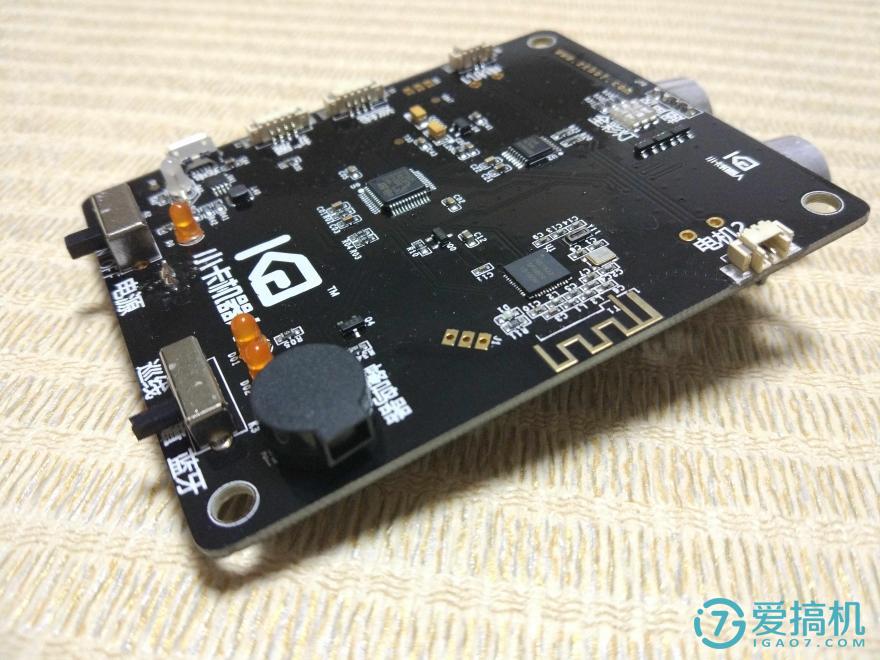 动脑机器人,机器人动手又动脑