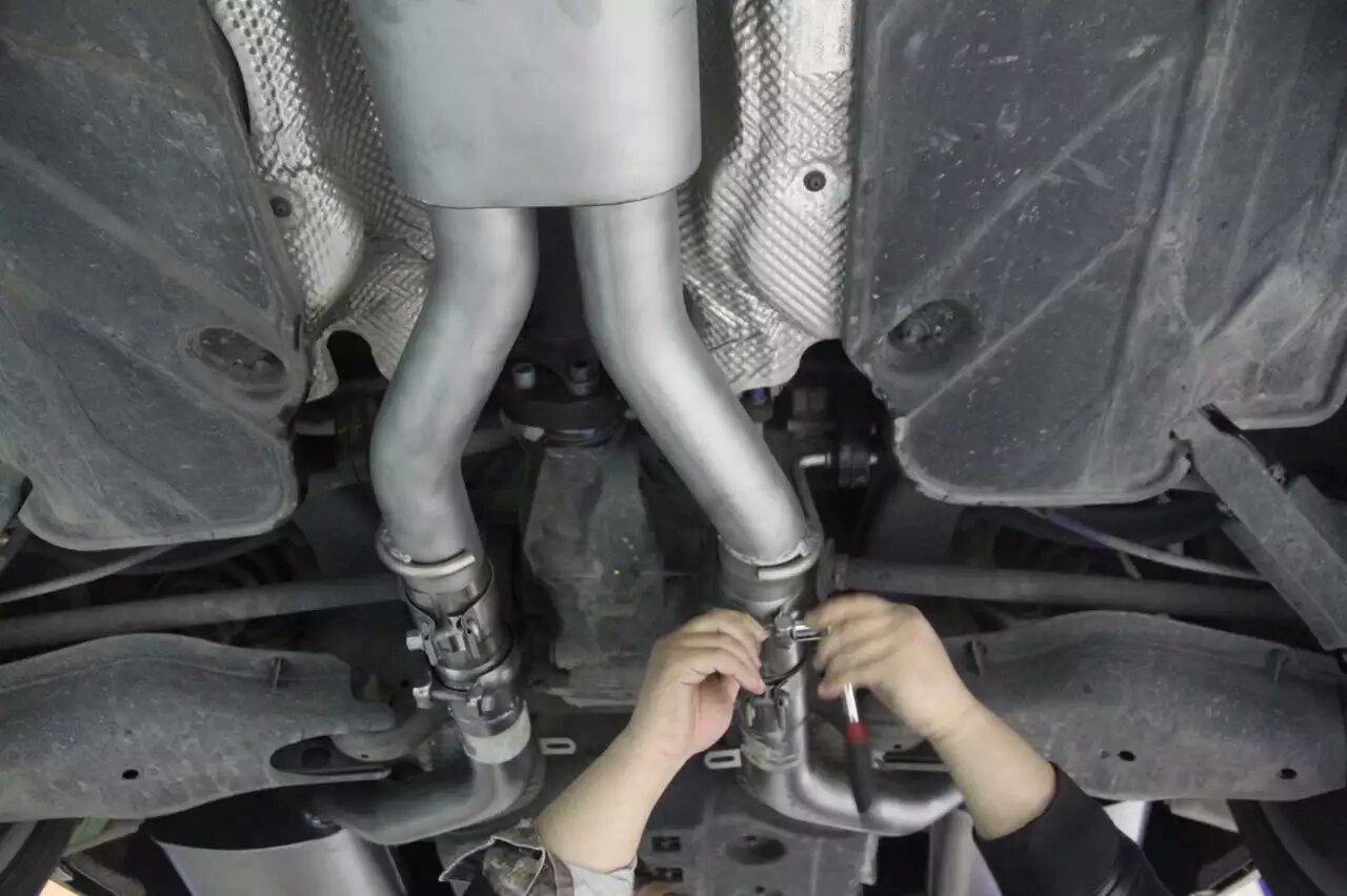 奔驰glk改装多媒体,奔驰glk改装竖条中网