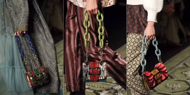 burberry经典款风衣搭配围巾,burberry风衣值得买吗