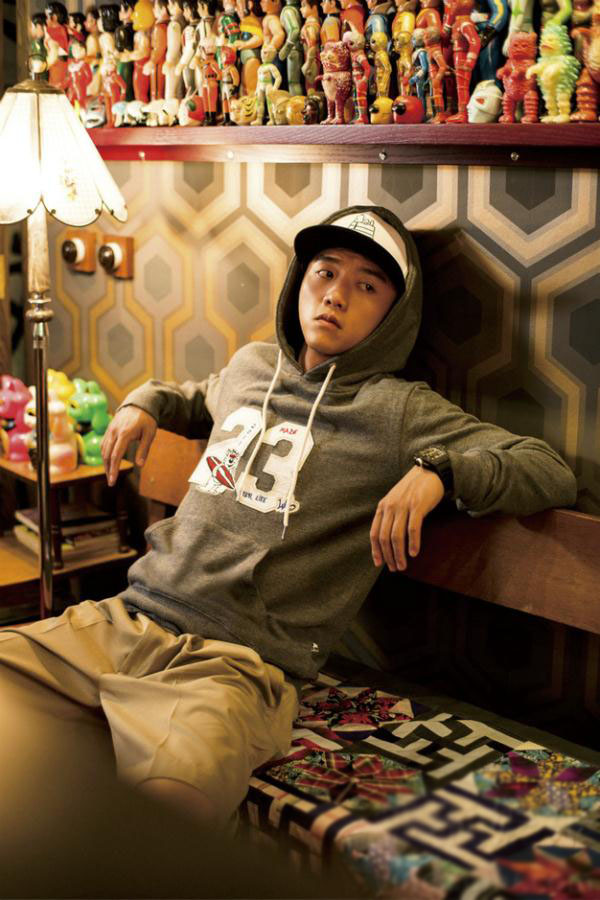 袁姗姗穿尖头靴,袁姗姗郑恺雪地靴