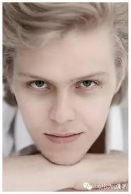 这是一个因为搞基不成功而引发的“血案”！