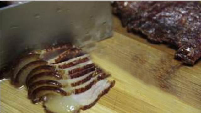 正宗湖南老杨冬笋炒腊肉,冬笋炒腊肉冬笋需要焯水吗