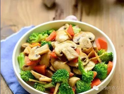 晚上吃低脂的东西会长胖吗,低脂主食早餐推荐食谱