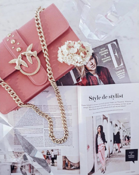 今年火爆的酒神包,复古红酒神包