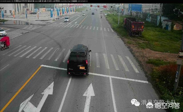 黄灯变红亮了开车过去算闯红灯吗,刚过黄灯变红灯算闯红灯吗