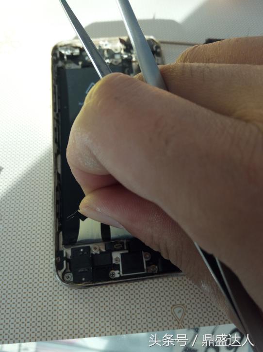 苹果5s拆机换壳视频教程,苹果5s拆机更换主板