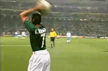 足坛10大过人必杀技,大罗对小罗停球