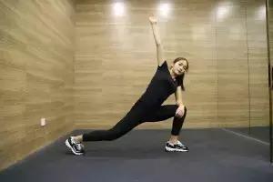 练一练,远离腰痛(腰椎锻炼手册)