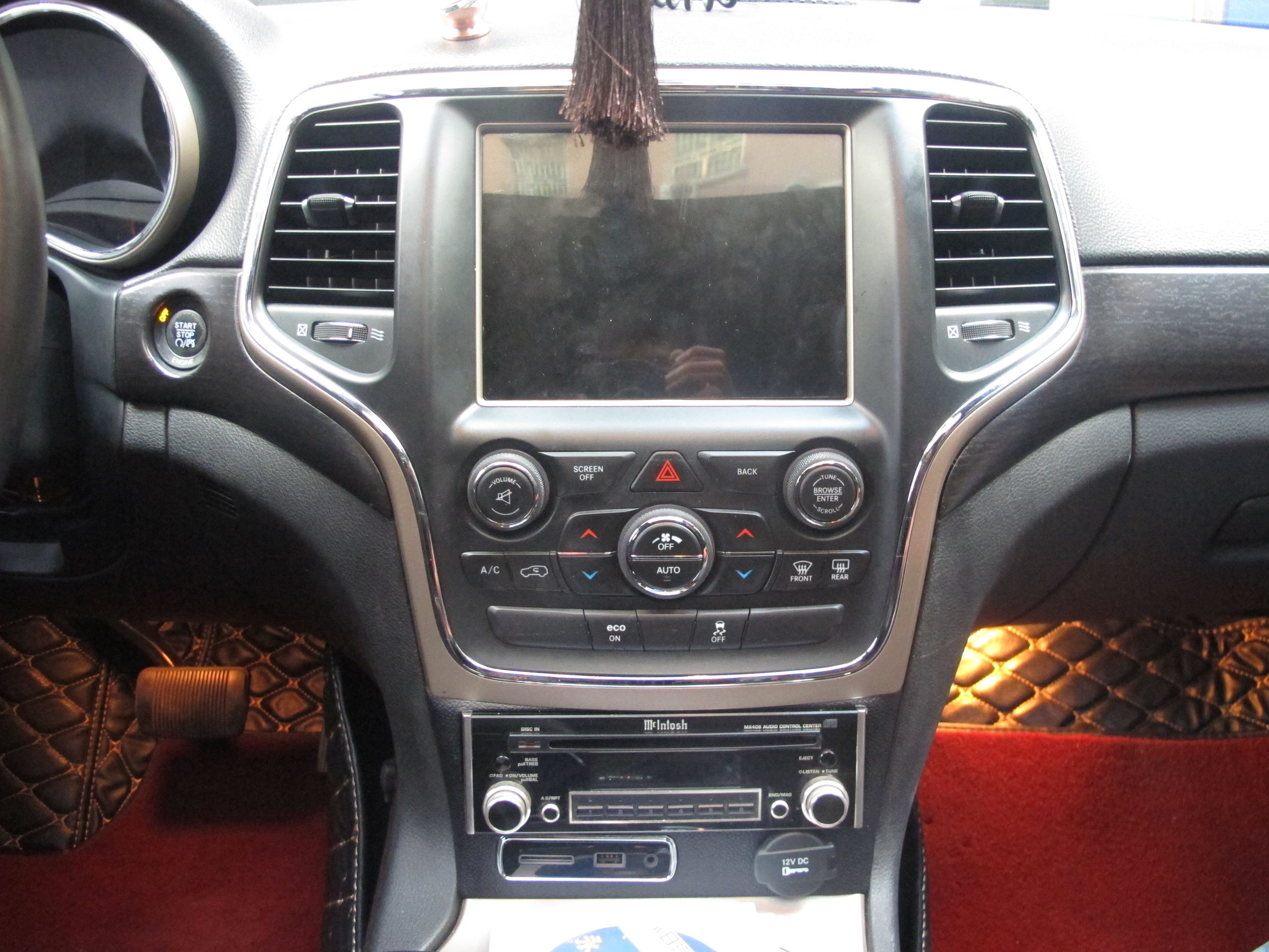 大切诺基升级丹麦丹拿342三分频，鼎沸之音，还原最真实的声音