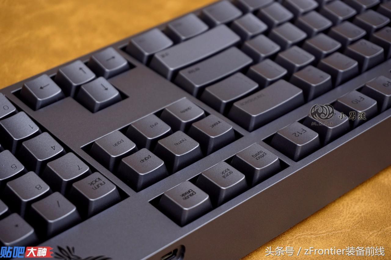 硬糖机械键盘classic评测,雷迦机械键盘评测