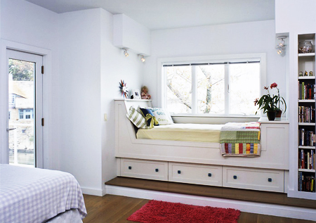 越来越多人喜欢把飘窗砸掉，我家刚砸完就后悔，师傅都愣了