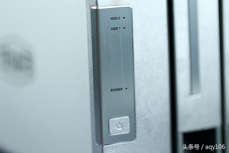 体验简单直接的TerraMasterD2-310