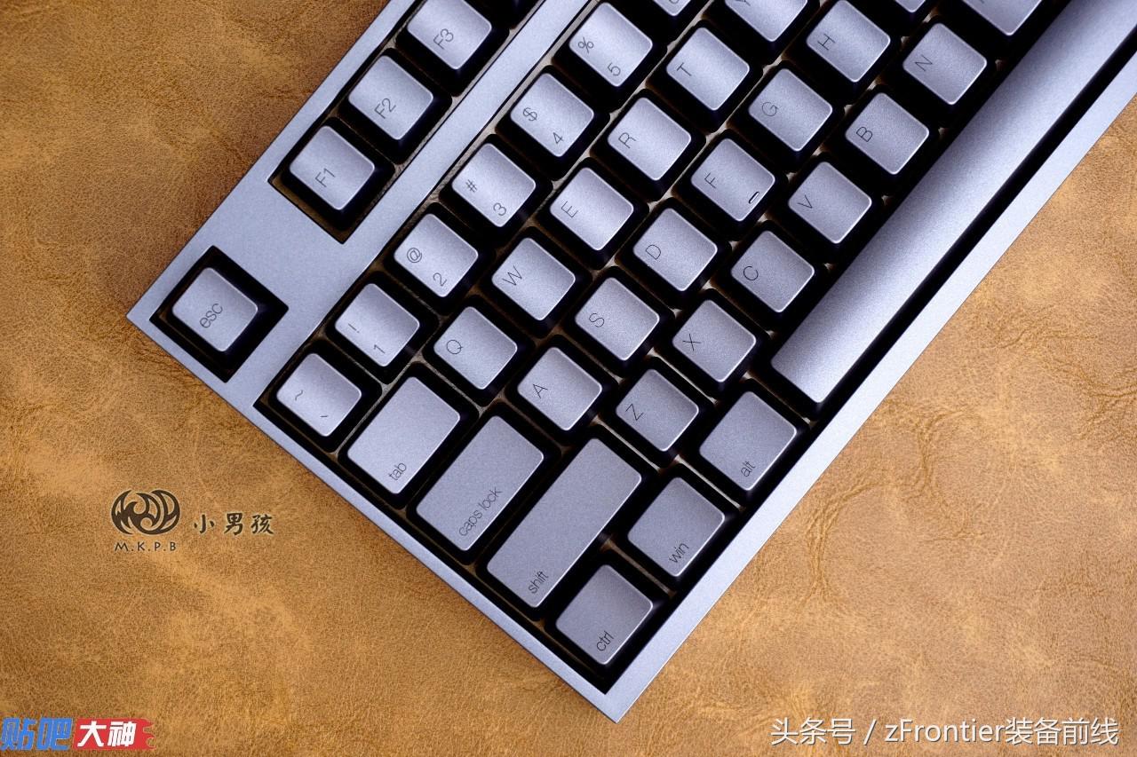 硬糖机械键盘classic评测,雷迦机械键盘评测