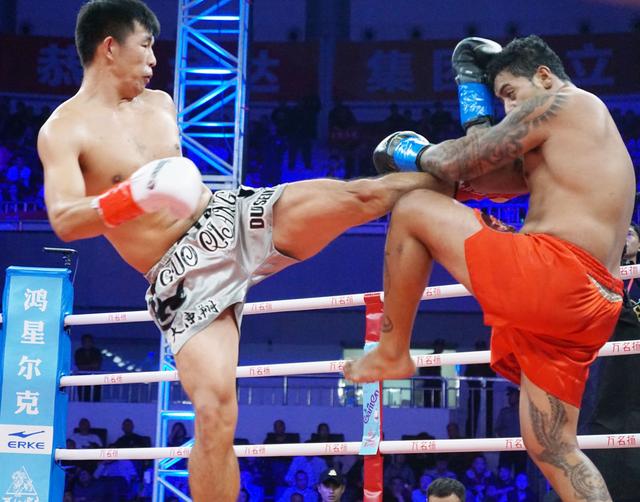 郭强被ko的视频,郭强被读秒后反攻ko对手