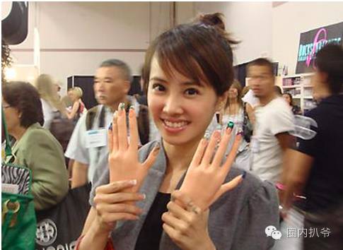 旋转跳跃我做蛋糕，英国拿金奖我做蛋糕！厉害了Word蔡依林！