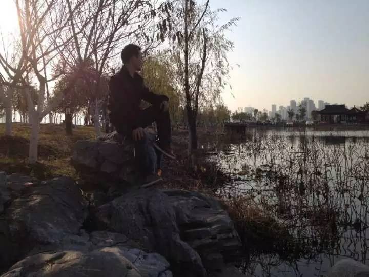 极目星光千万点,莽莽苍天疑漏|求之词选