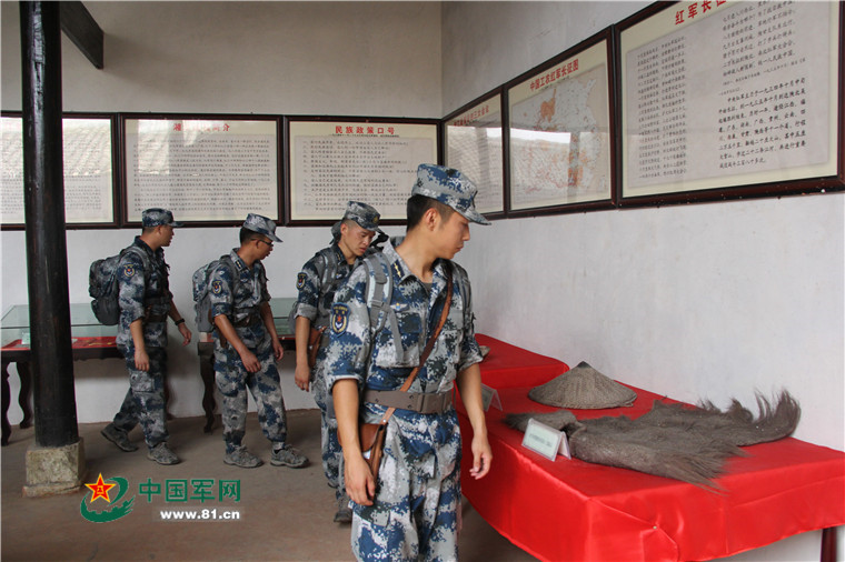 湘江战役简单讲解,湘江战役红军怎么突围