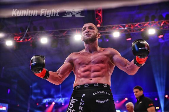 武僧一龙抗击打能力,武僧一龙对战跆拳道冠军