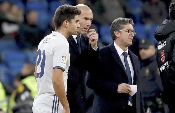 曼联首发阵容卡瓦尼,哇咔足球集锦