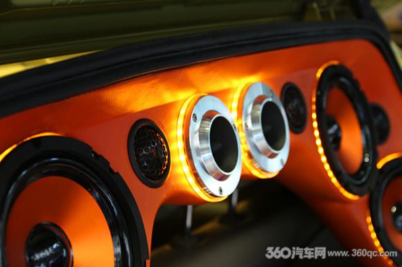 开了音乐就听不到噪音了,开了音响却没声音