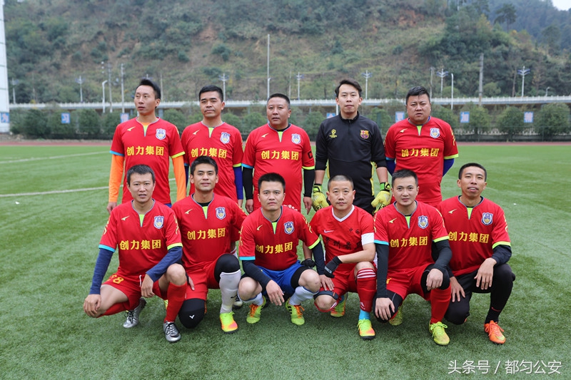 交流互鉴促提升,互相交流增友谊诗词