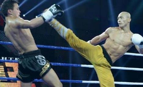 武僧一龙抗击打能力,武僧一龙对战跆拳道冠军