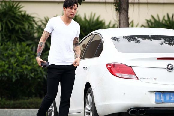 中国国足都开的什么车,国足分别开什么车